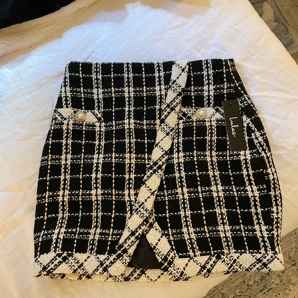 Houndstooth skirt